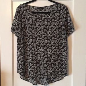 Premise Studio black/white blouse Size L